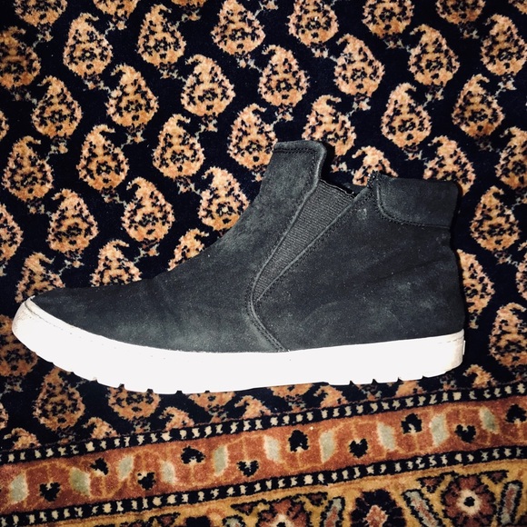 vans that look like work boots